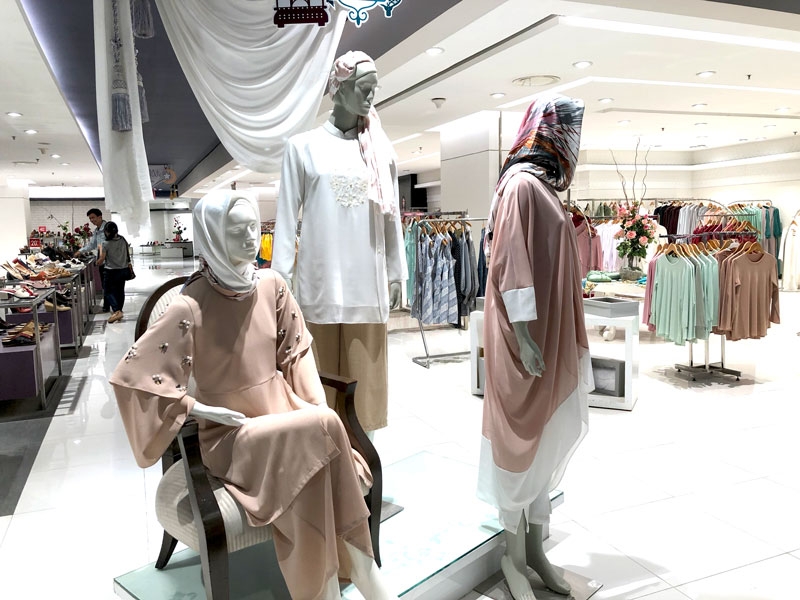 Accessing the ASEAN Consumer Market: Fashion and Accessories (Clothing  Styles and Trends) | HKTDC Research