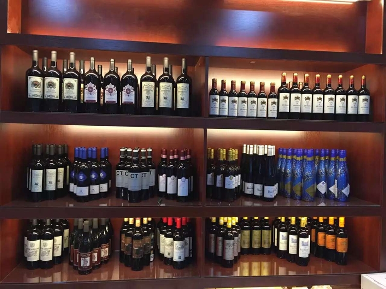 相片：進升代理的進口葡萄酒(相片由珠海進升貿易有限公司提供)