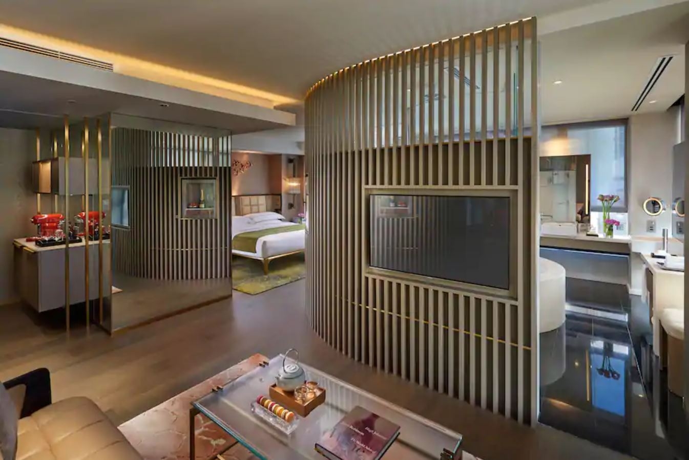 Photo: Since December 2020, The Landmark Mandarin Oriental Hong Kong has offered luxurious accommodation to inbound travellers during the 21-day compulsory quarantine. Source: Mandarin Oriental